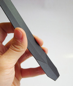 Spoon design，Commodity redesign，man-machine，Conform to man-machine，Spoon，tableware，Western tableware，Chinese tableware，Daily Necessities，stainless steel，a soup spoon，Interactive innovation，