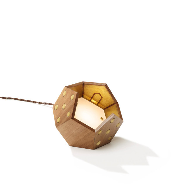 geometry，Multifaceted，simple，originality，modularization，Magnetic adsorption，