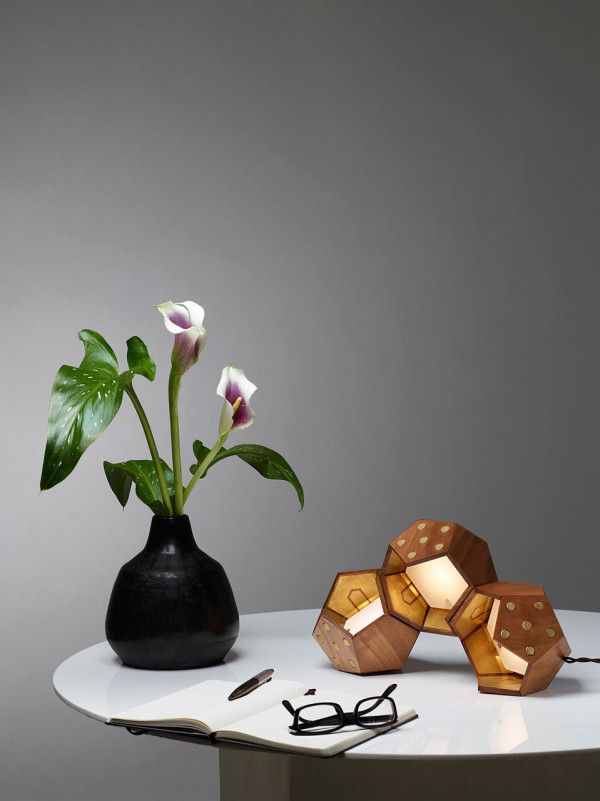 geometry，Multifaceted，simple，originality，modularization，Magnetic adsorption，