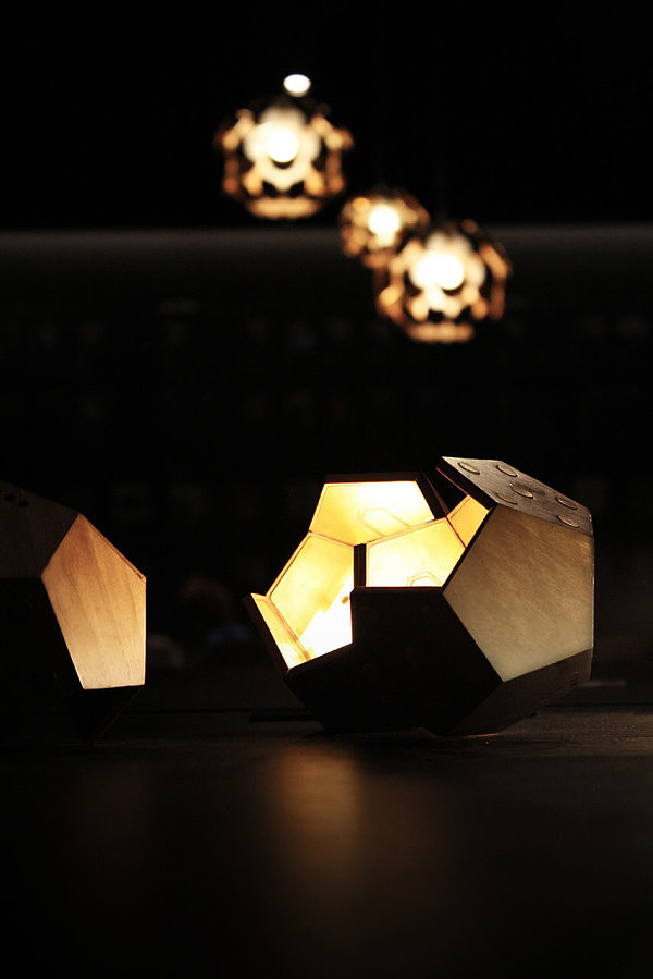geometry，Multifaceted，simple，originality，modularization，Magnetic adsorption，