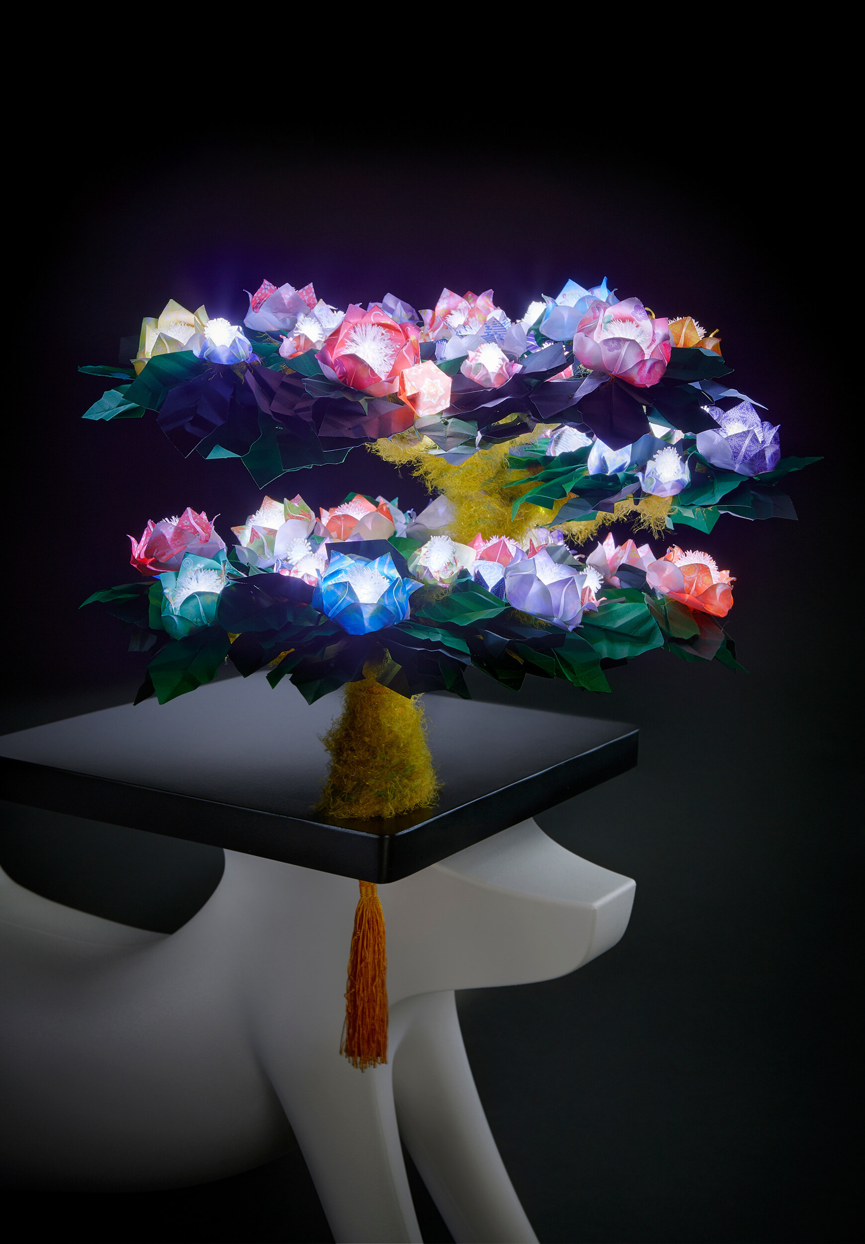 装置艺术阅读的魔法树