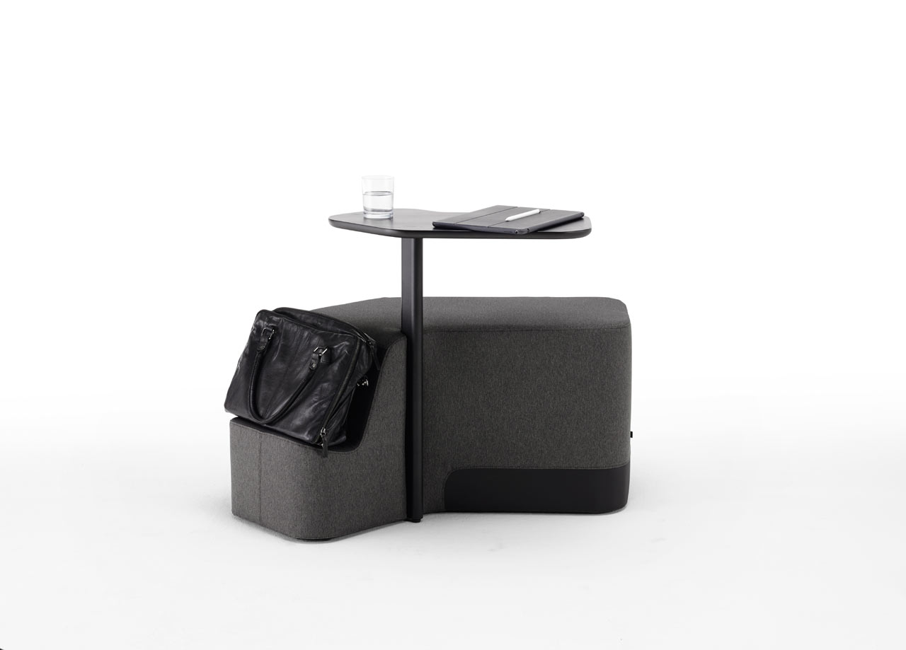 studio，dynamic，Fabric and wood，steel，foam，chair，ARCO — MONO，