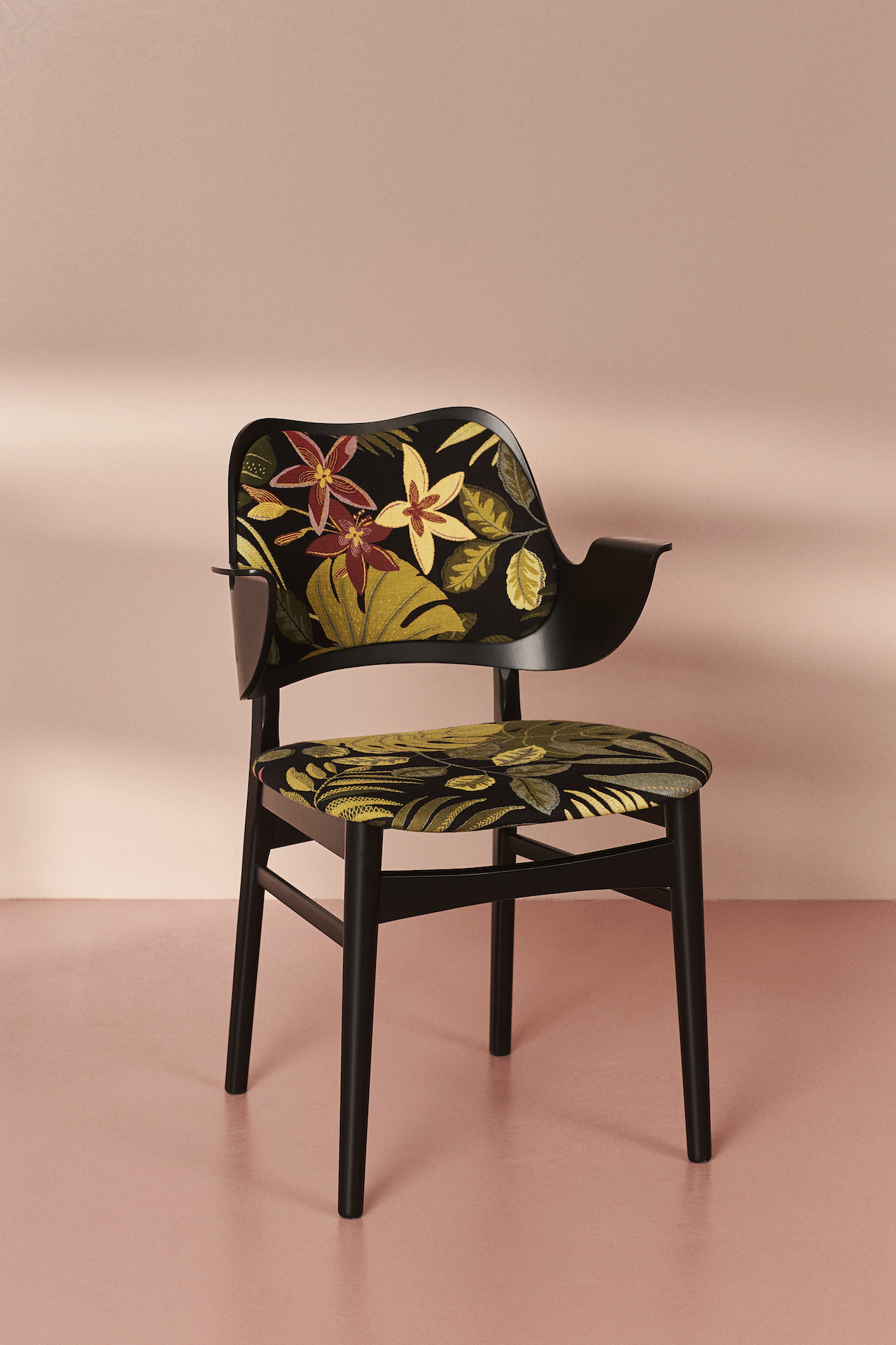 comfortable，relax，warm，Armchair，Relaunches Hans，chair，
