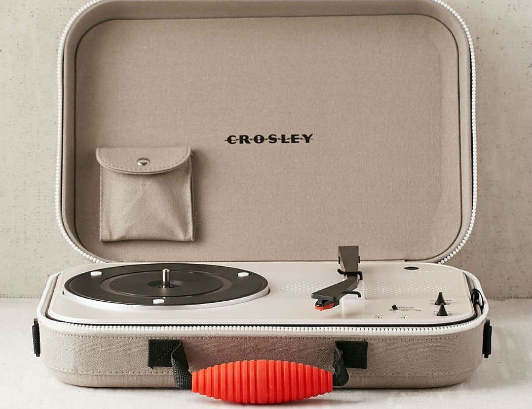 zipper，crosley，portable，a record player，canvas，intelligence，