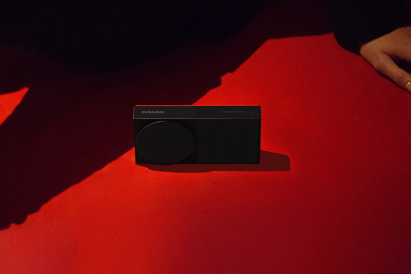 Red dot award，intelligence，speaker，Portable，black，Dynaudio，2018 red dot award，