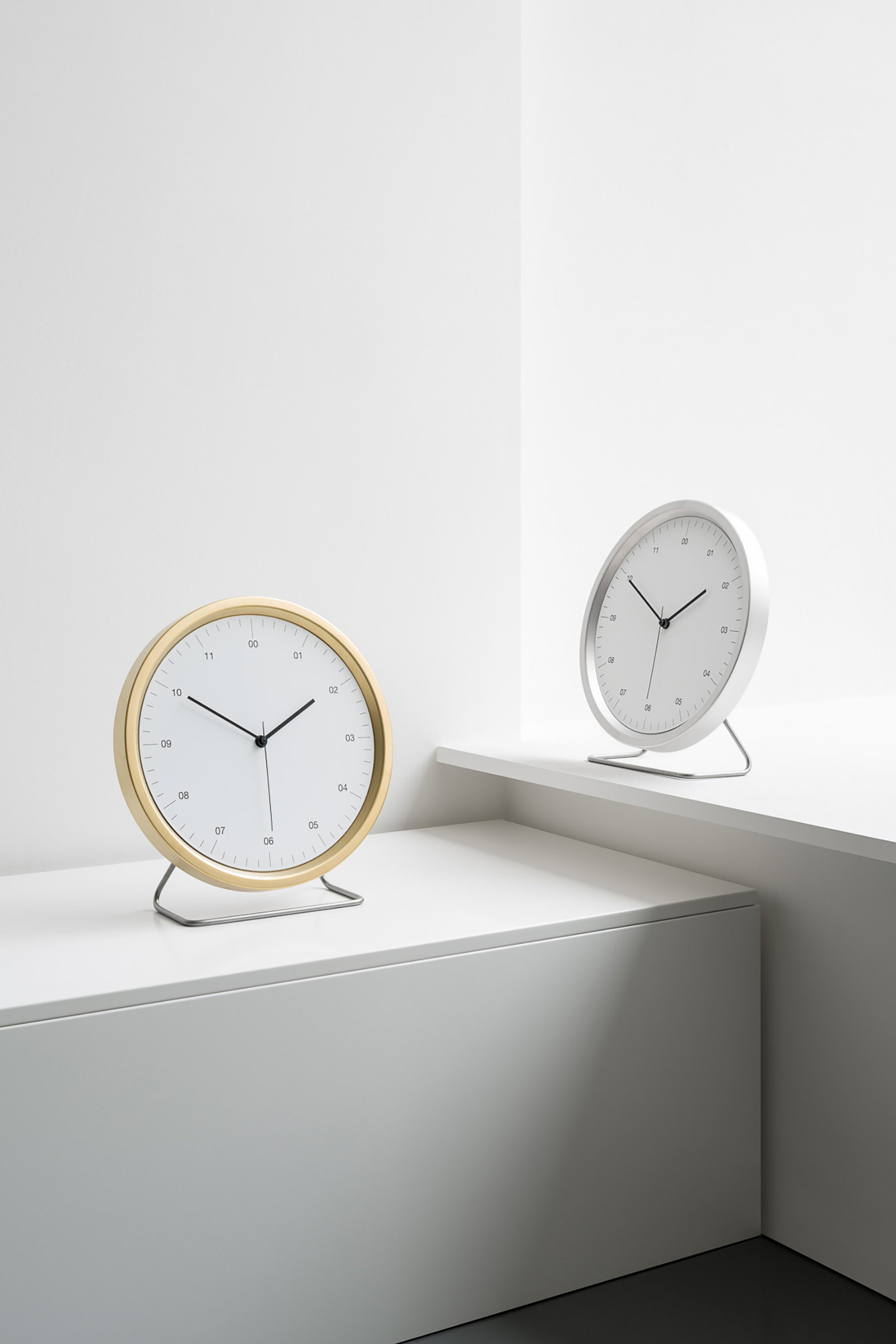 surface，Home Furnishing，time，Clock，Series a，INSTRMNT，