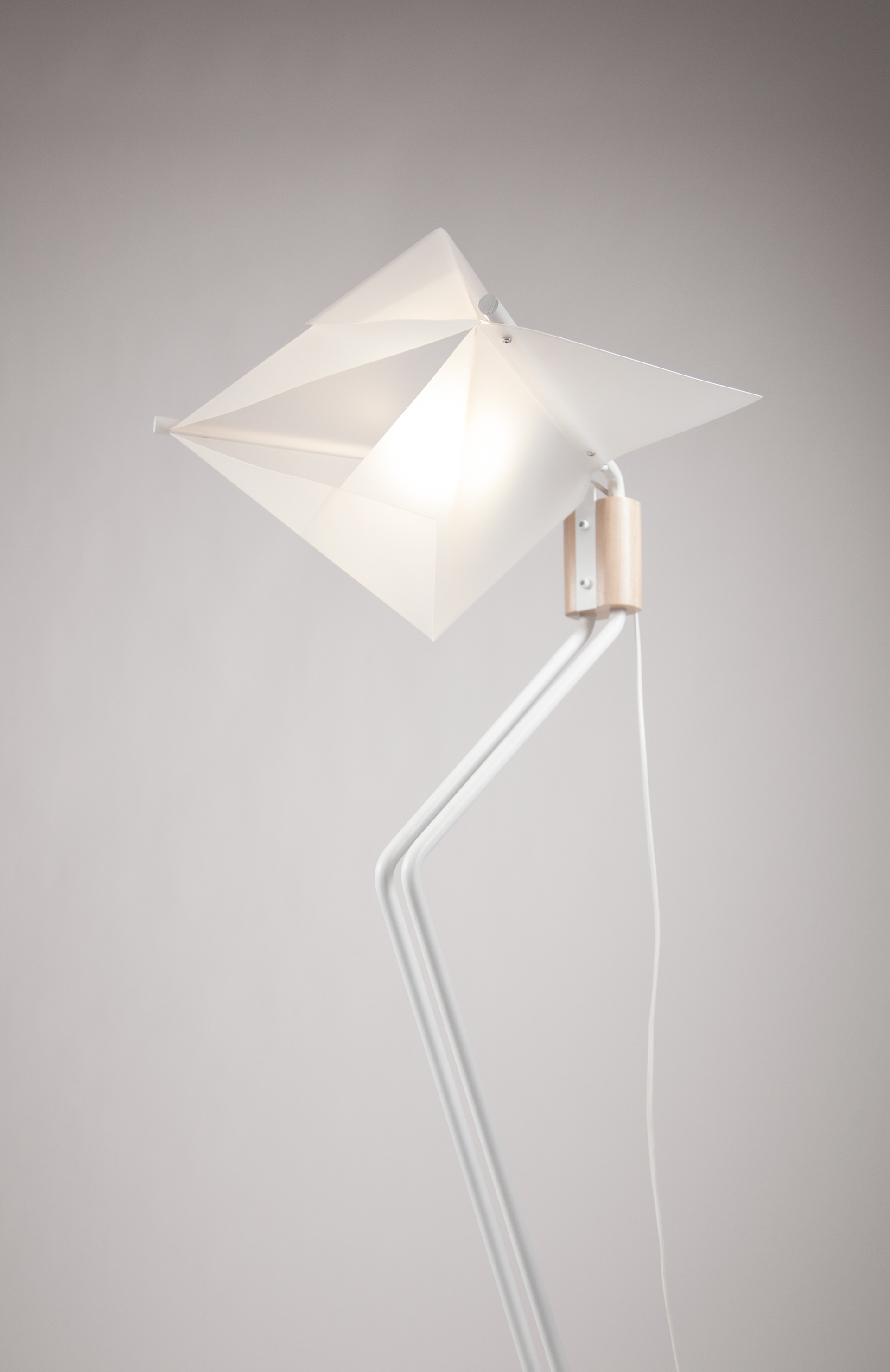 Light regulation，product design，Origami lamp，