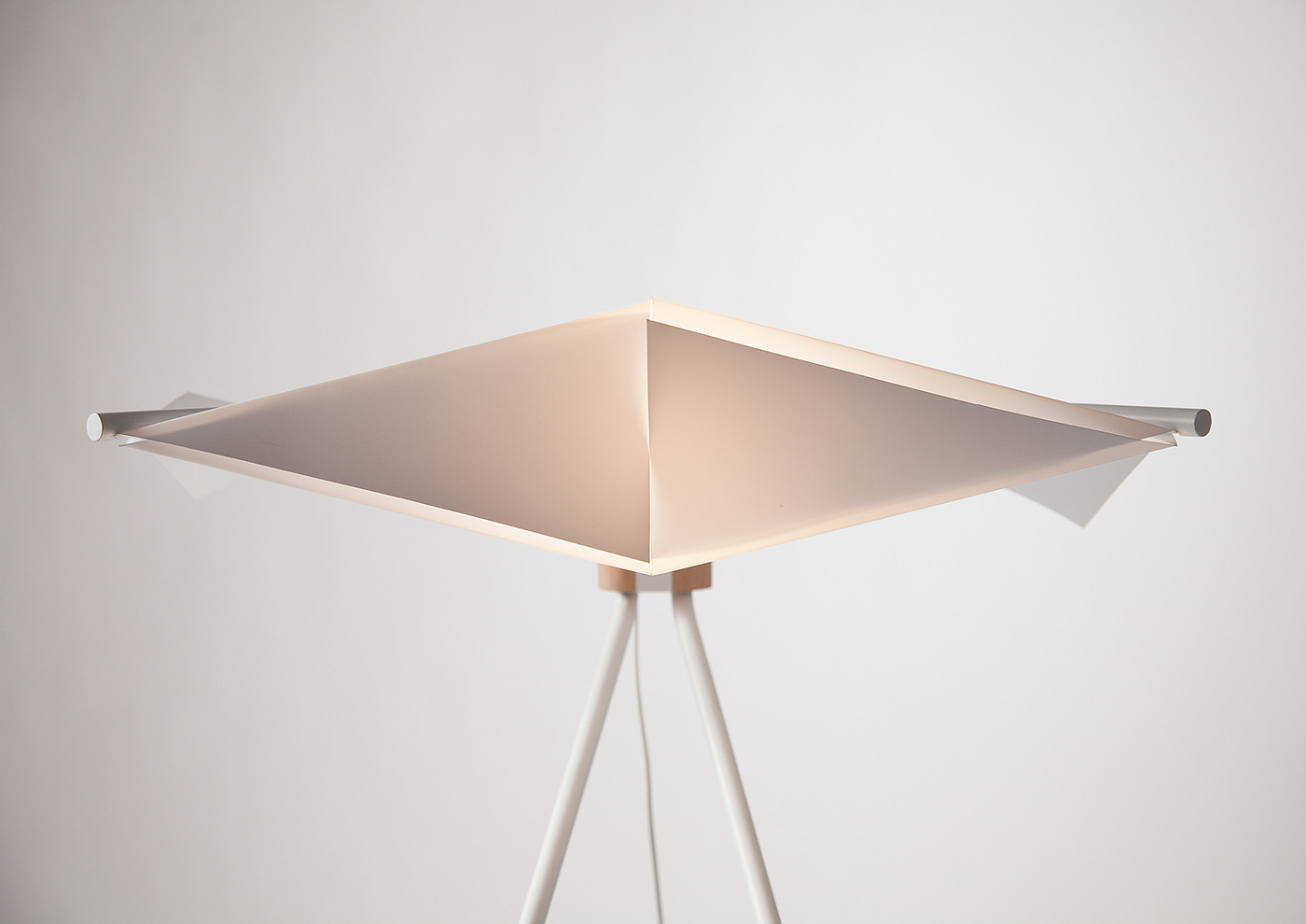 Light regulation，product design，Origami lamp，