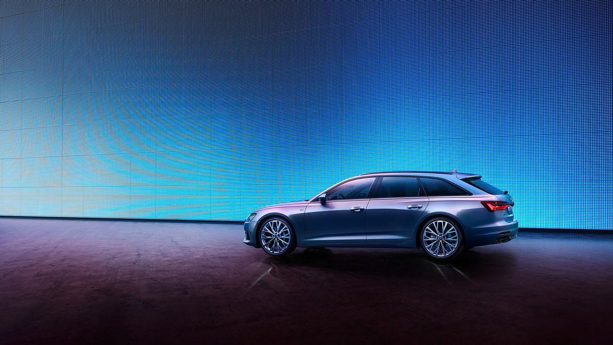 Photography，audi，audi，vehicle，traffic，Automobile design，character，color，