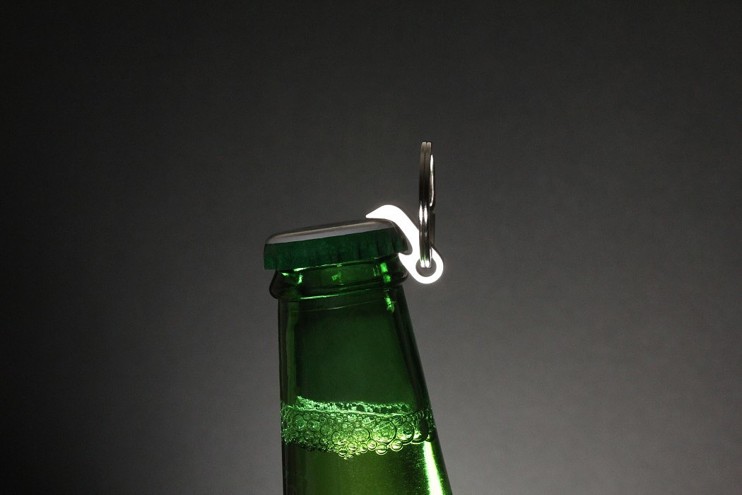 industrial design，Mini，Multifunctional tools，Claw，Bottle opener，