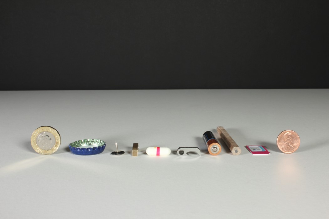 industrial design，Mini，Multifunctional tools，Claw，Bottle opener，