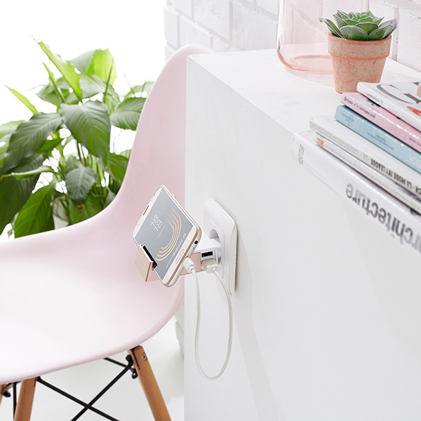 product design，Mobile phone bracket，wall charger ，