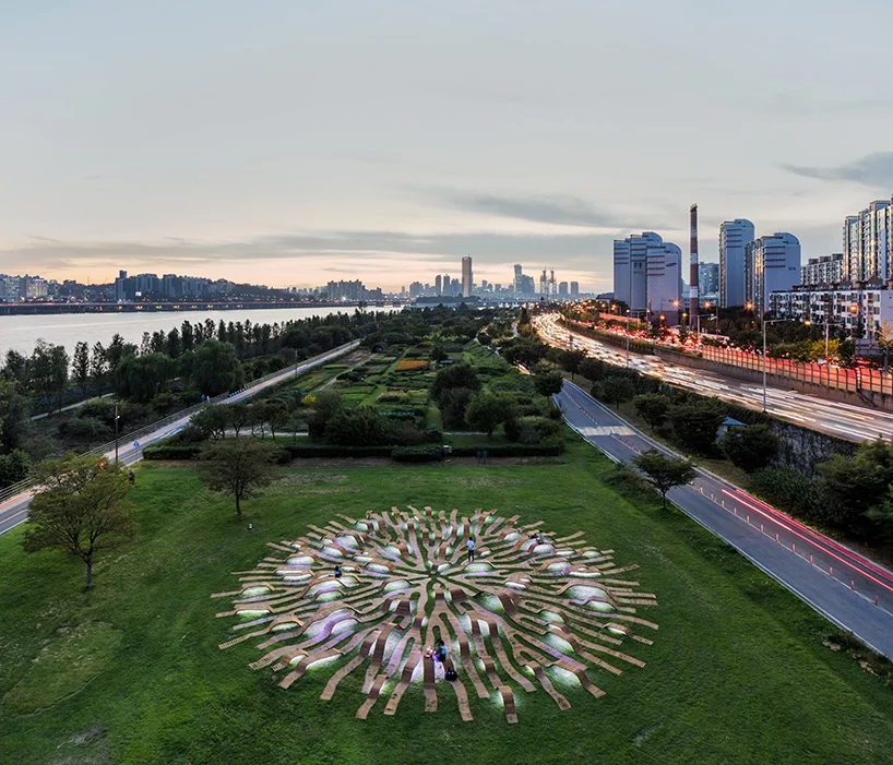 Giant circular structure，decorate，product design，