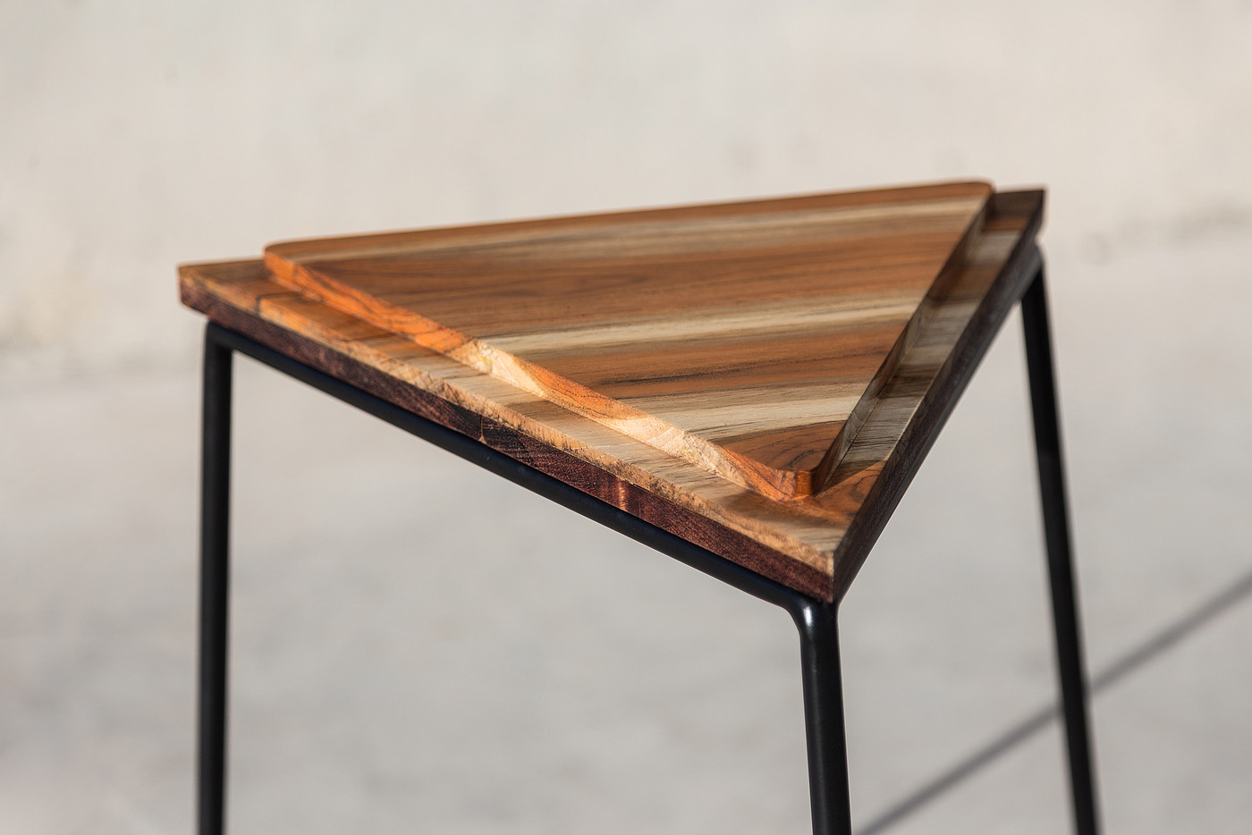 Tables and chairs，Geometry，space，