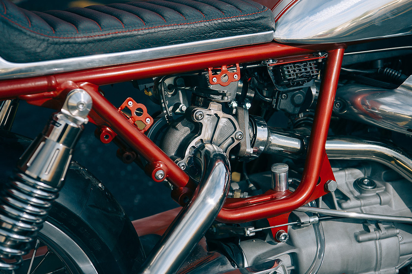 Moto Guzzi V9超级引擎摩托欣赏 - 普象网