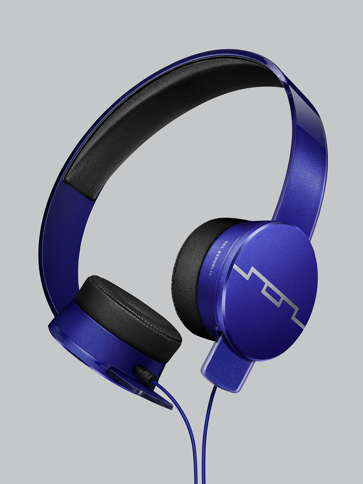 Digital，headset，Greg McNamara，