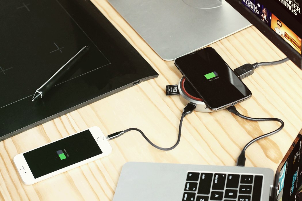 parts，SD card reader，wireless，Charger，intelligence，MoovyGo，