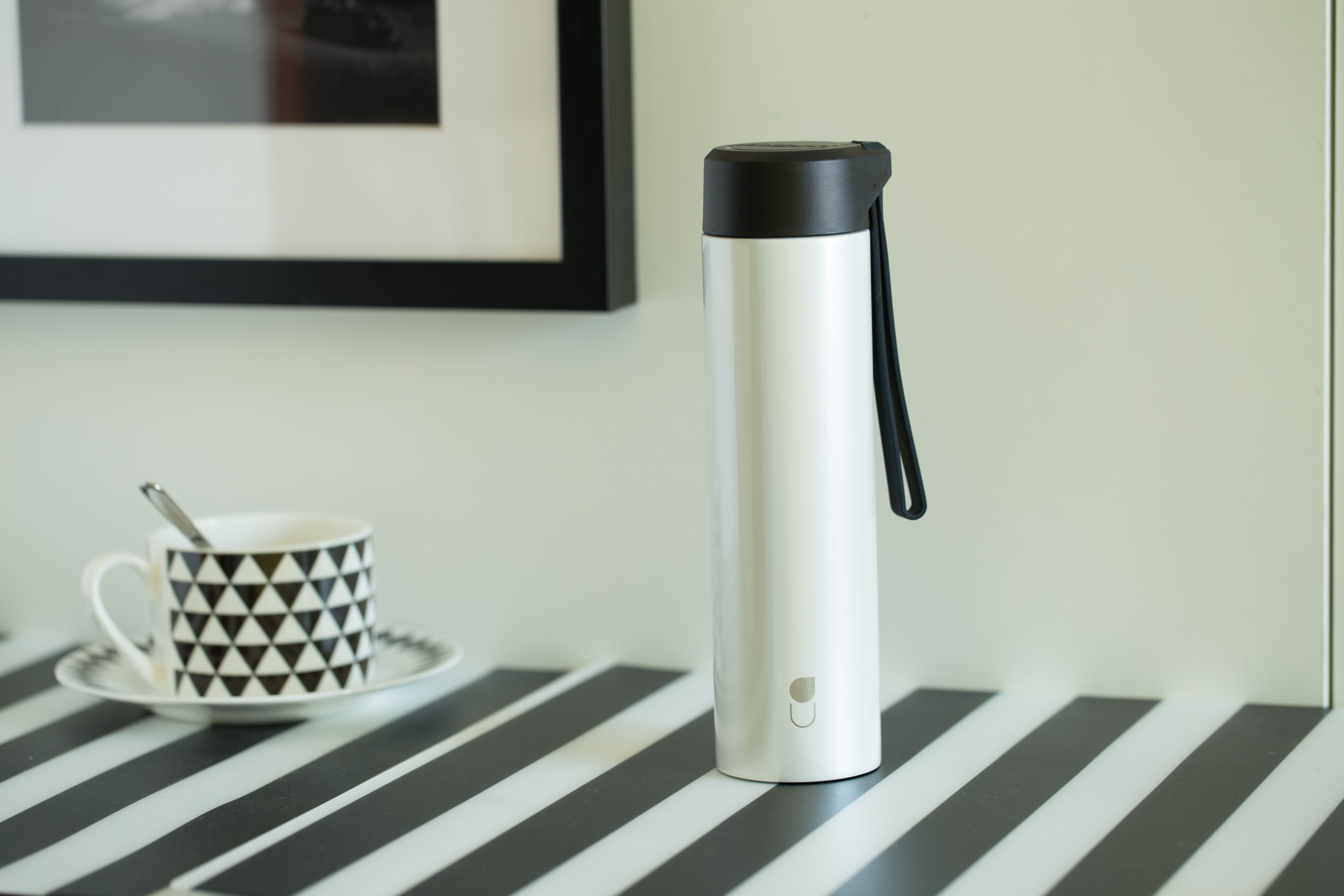 The gospel of hand control，