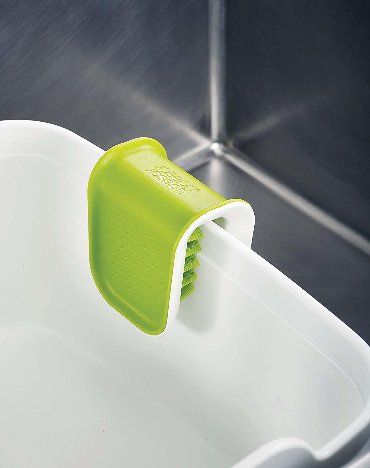 Kitchen supplies，clean，brush，