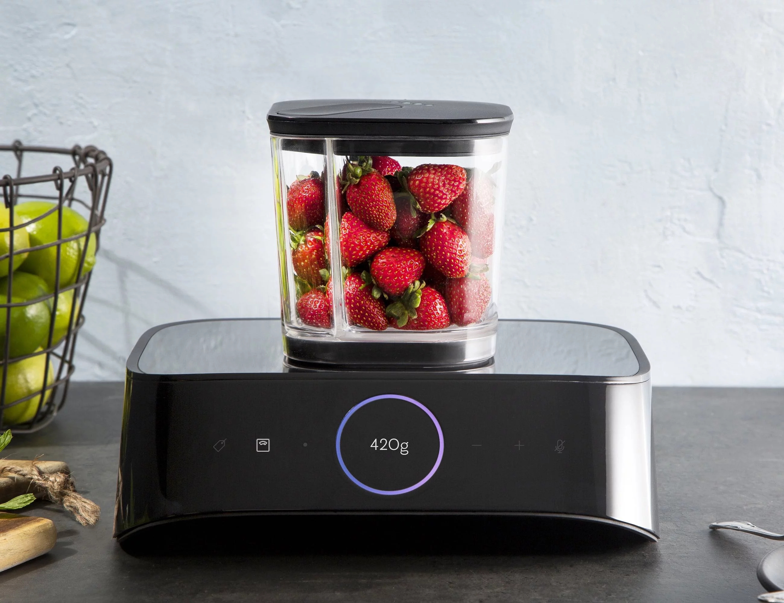 interactive，Store food，vacuum，SILO，Alexa，