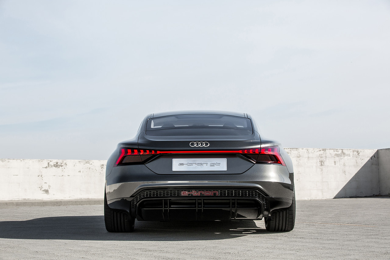 audi，conceptual design，sketch，