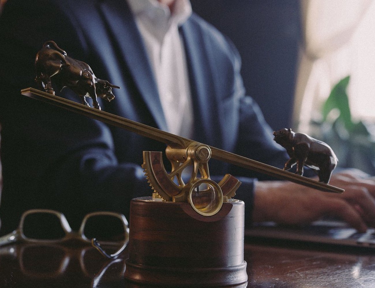 originality，Tabletop decoration，Financial sculpture，intelligence，