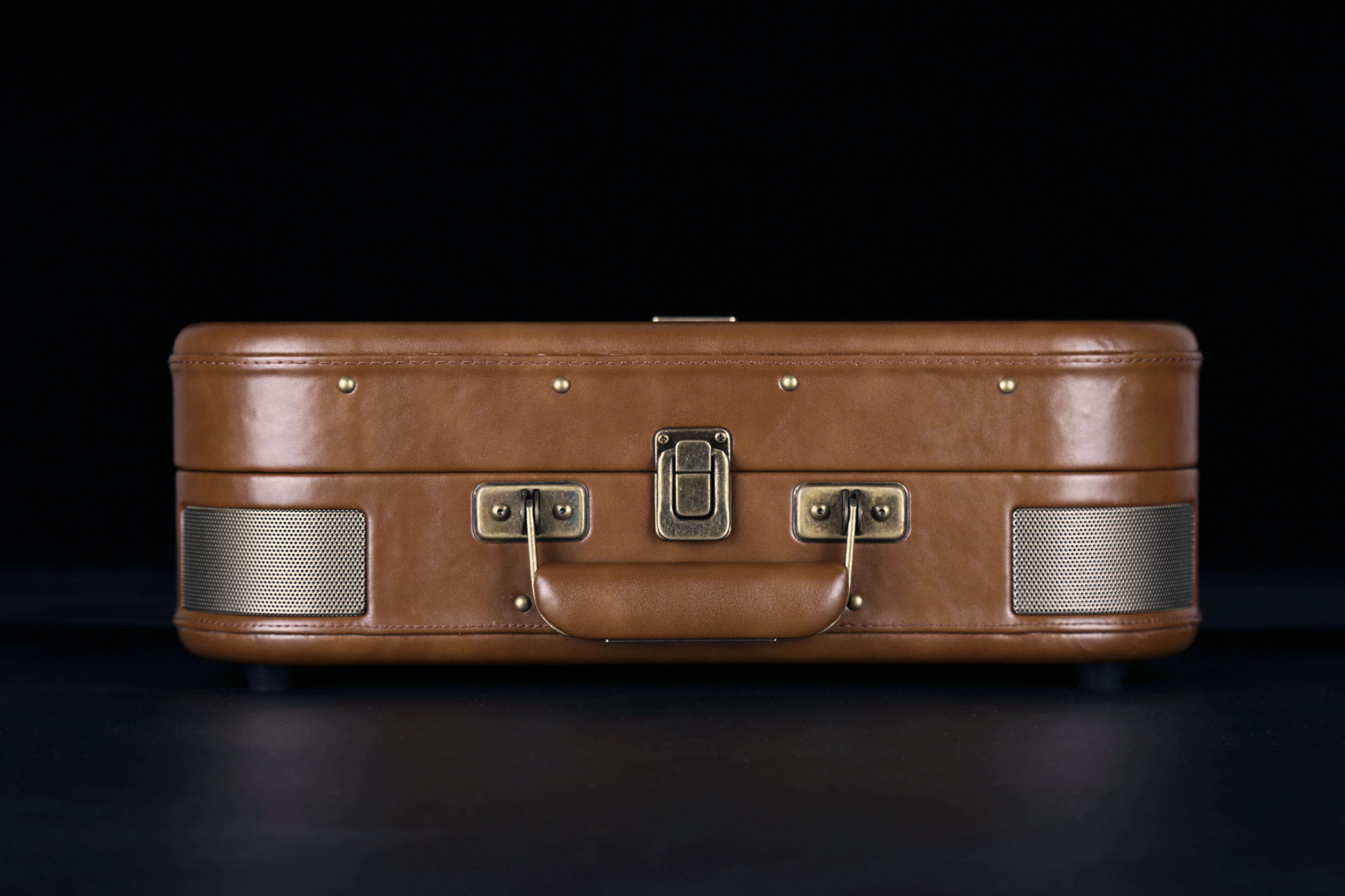 Black glue machine，phonograph，a record player，Portable record player，Vintage record player，