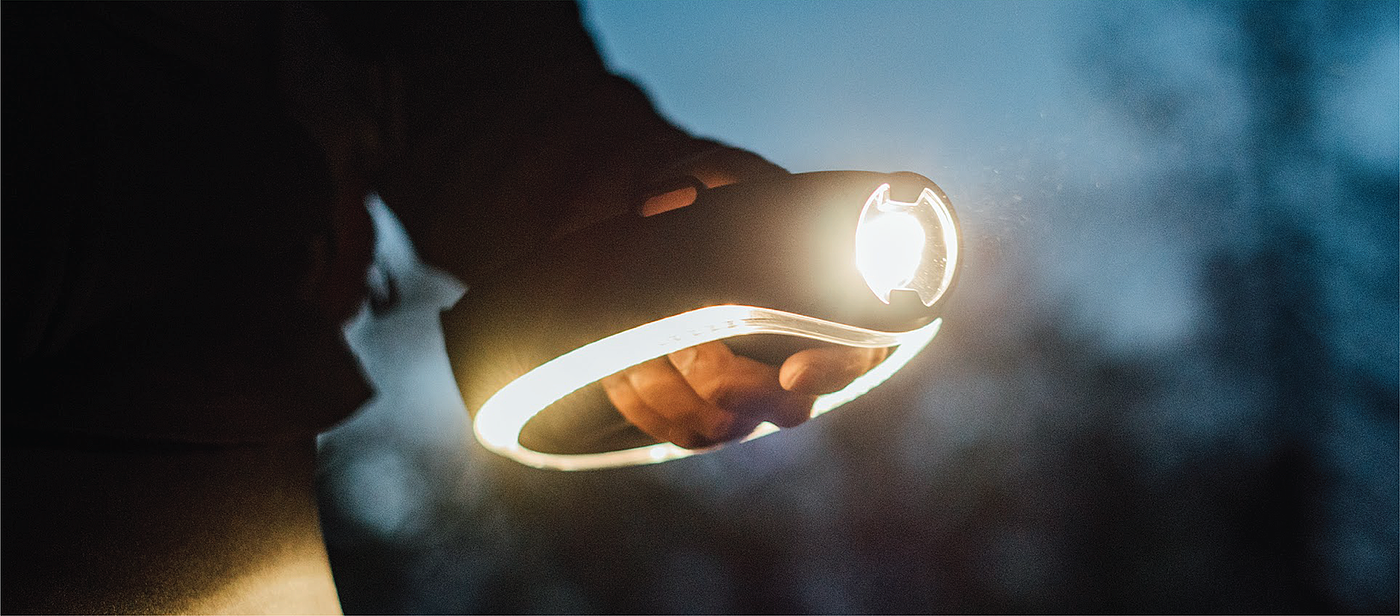 lamp，lighting，practical，outdoors，