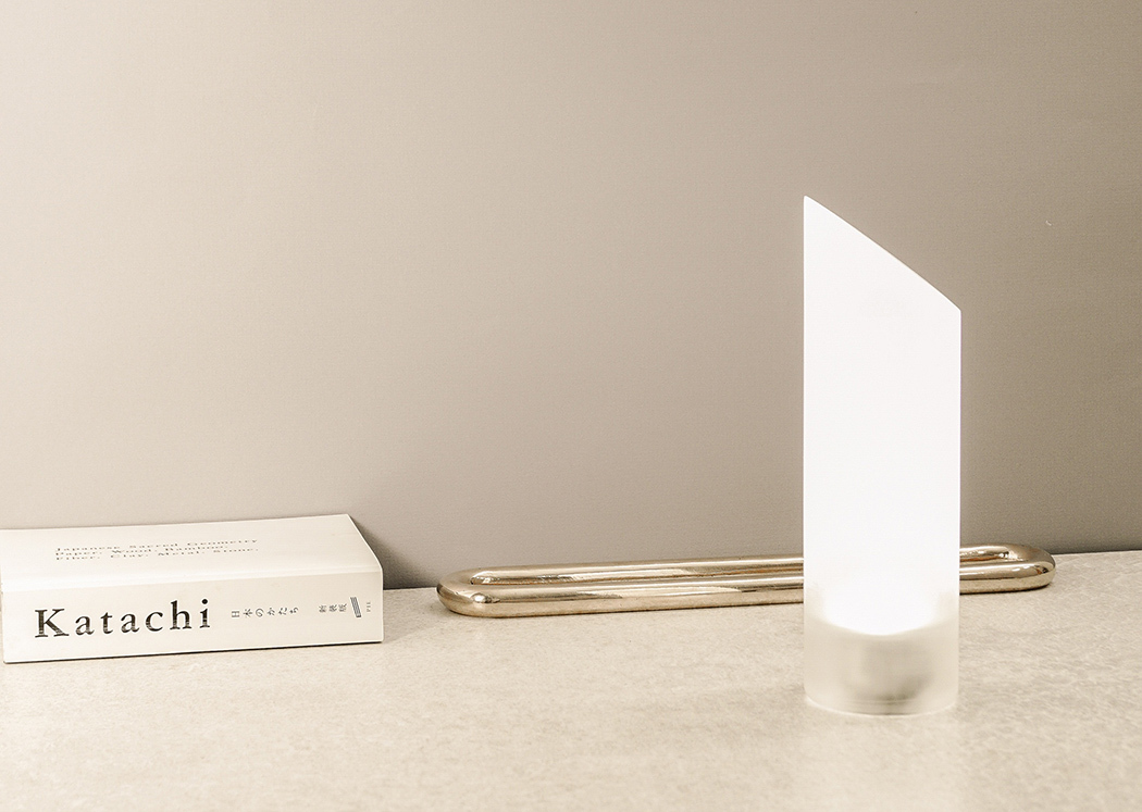 Haisang lighting，Acrylic，low-key，Simplicity，Soft diffusion side lamp，