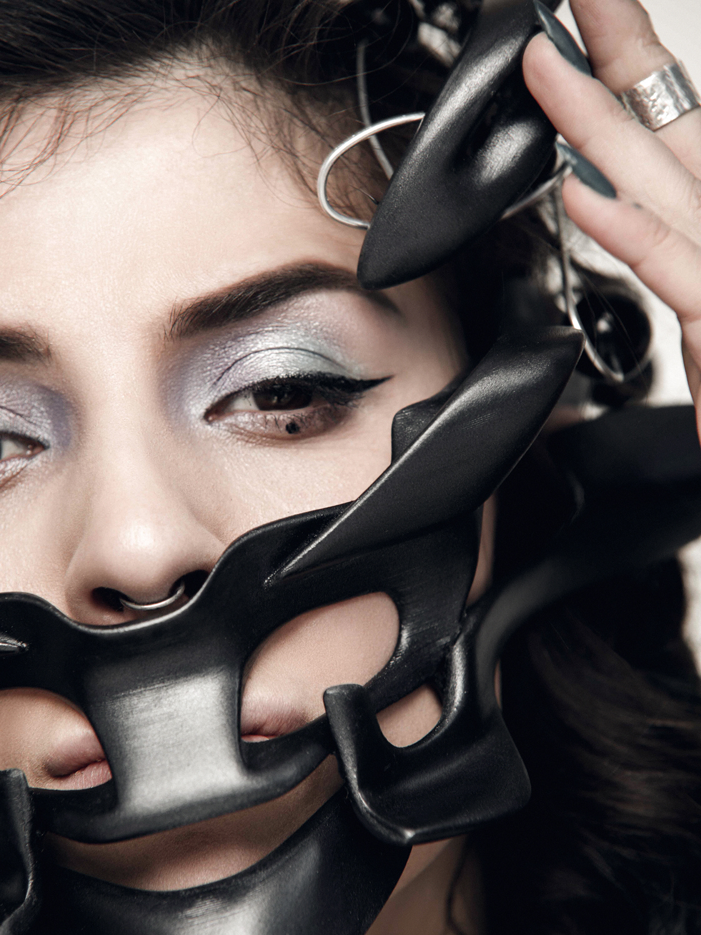 concept，Noninvasive neural interface，BCI，Neuromance，CYBER WARRIOR，wear，black，intelligence，