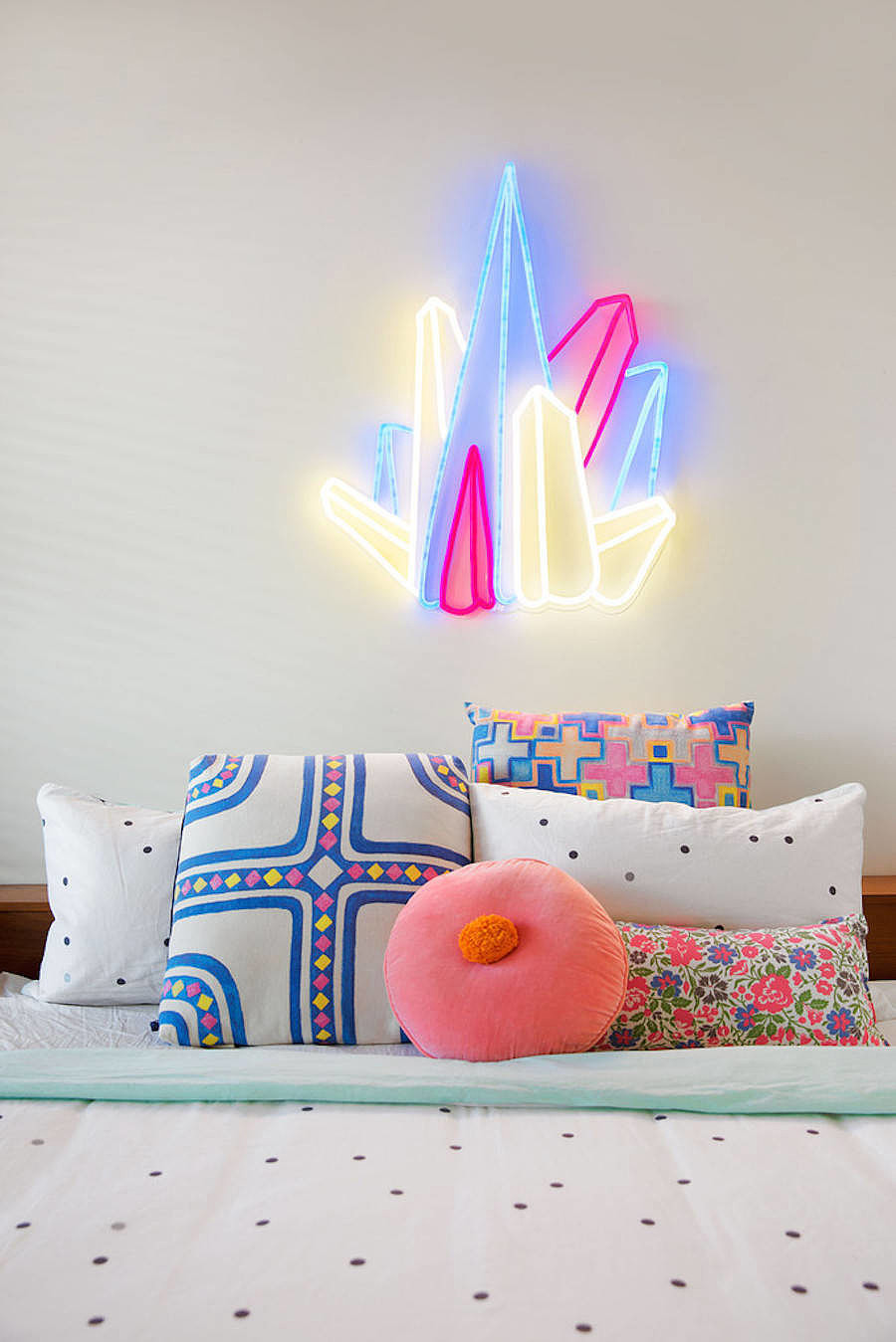 Playful，Wall decoration，Interesting，Bright，