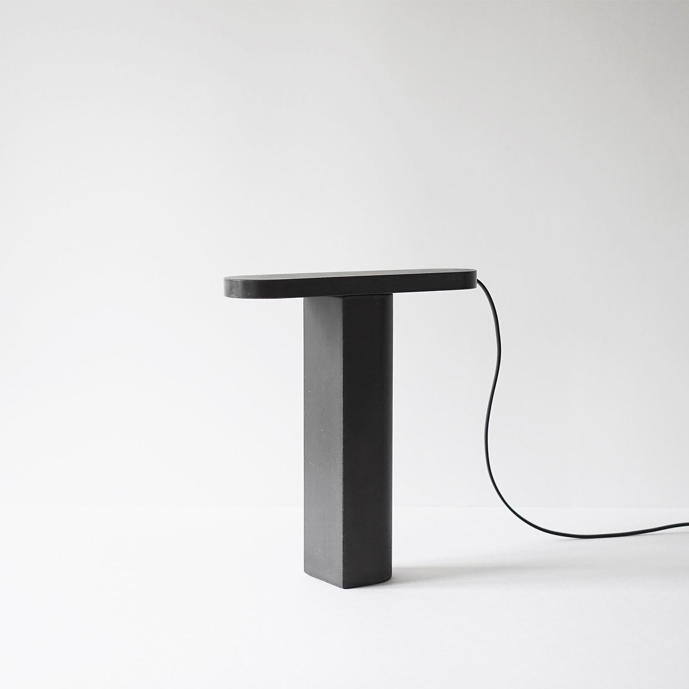 Desk lamp，concrete，combination，household electrical appliances，