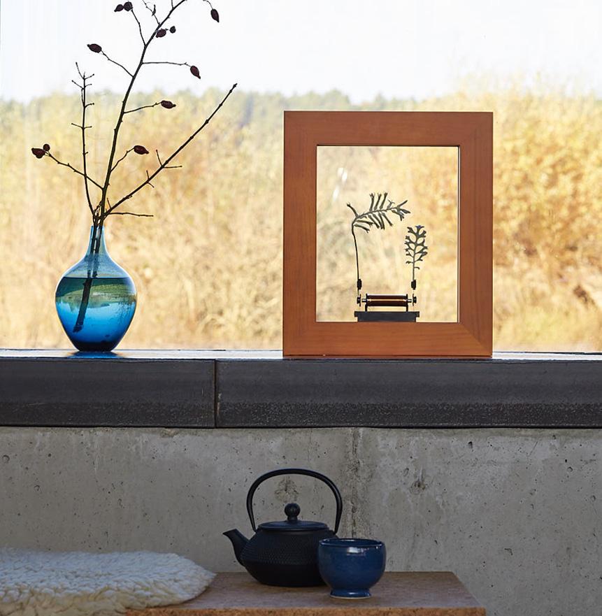 Photo frame，green leaf，music，ornaments，