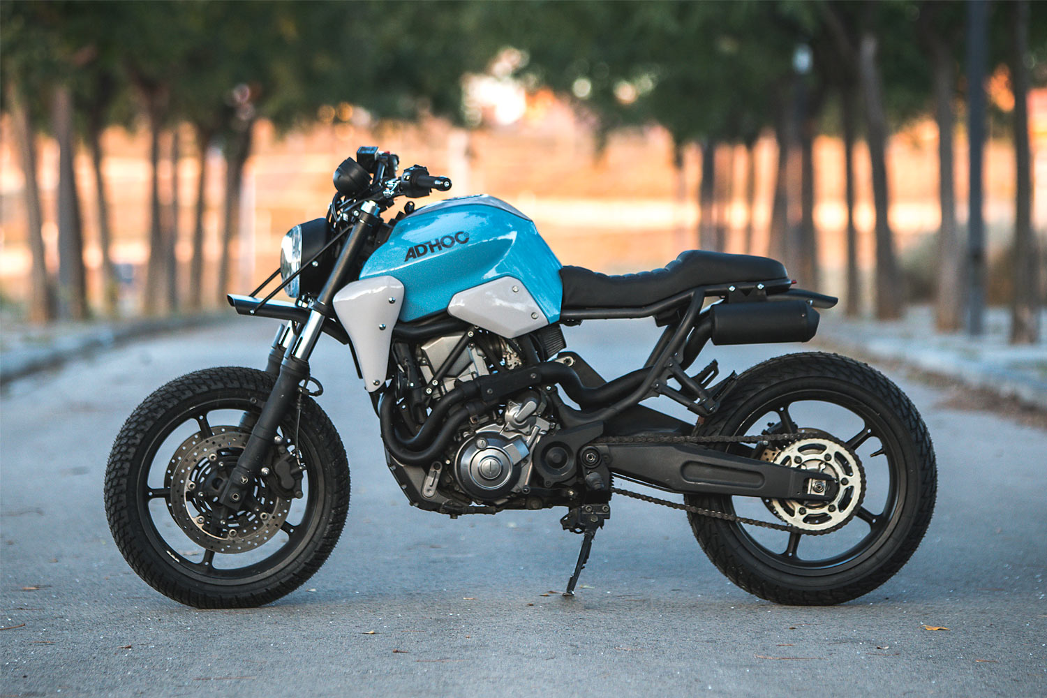 Motorcycle，Yamaha，vehicle，locomotive，