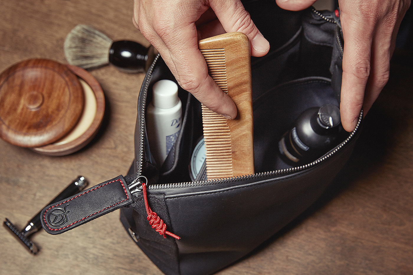 Colin Jackson，black，travel，package，outdoors，Dopp Kit，Cosmetic Bag，Leatherwear，