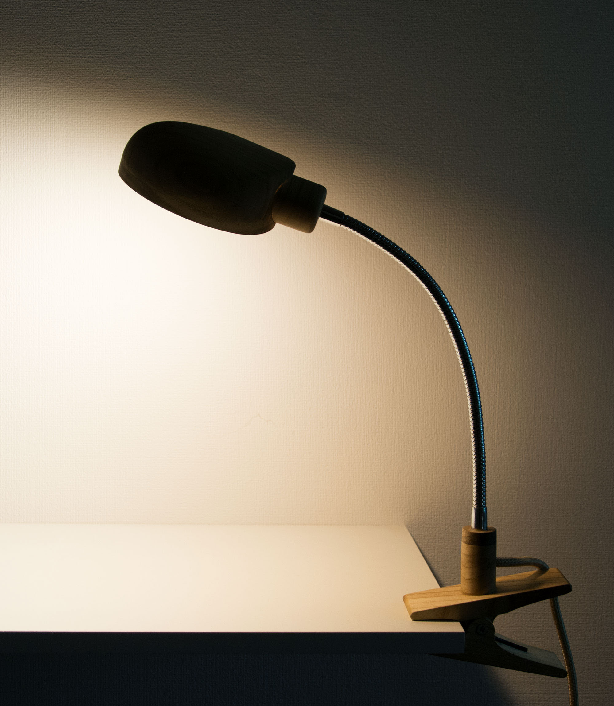 Metal，Natural wood，lamp，