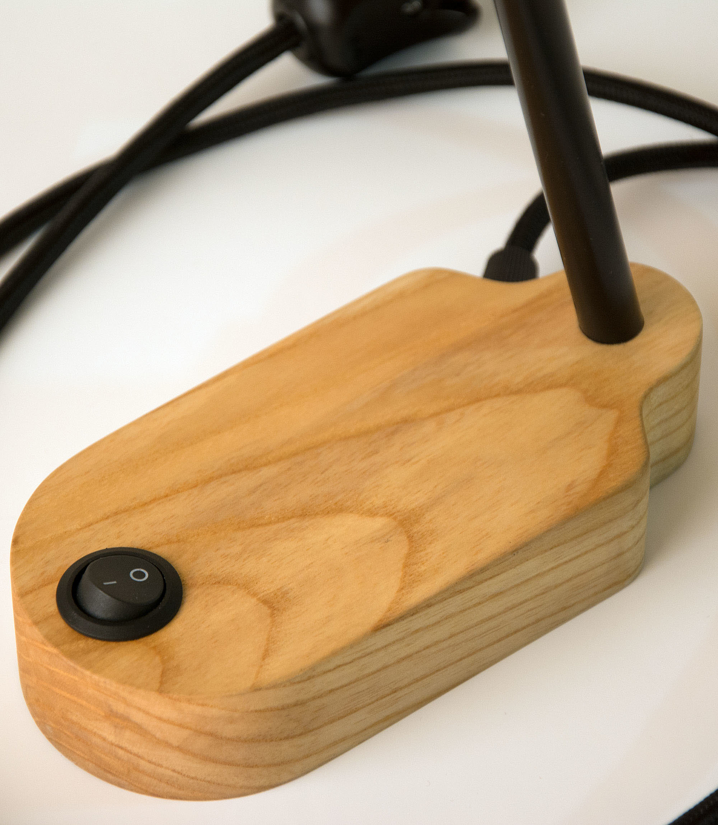 product design，Lamp design，woodiness，
