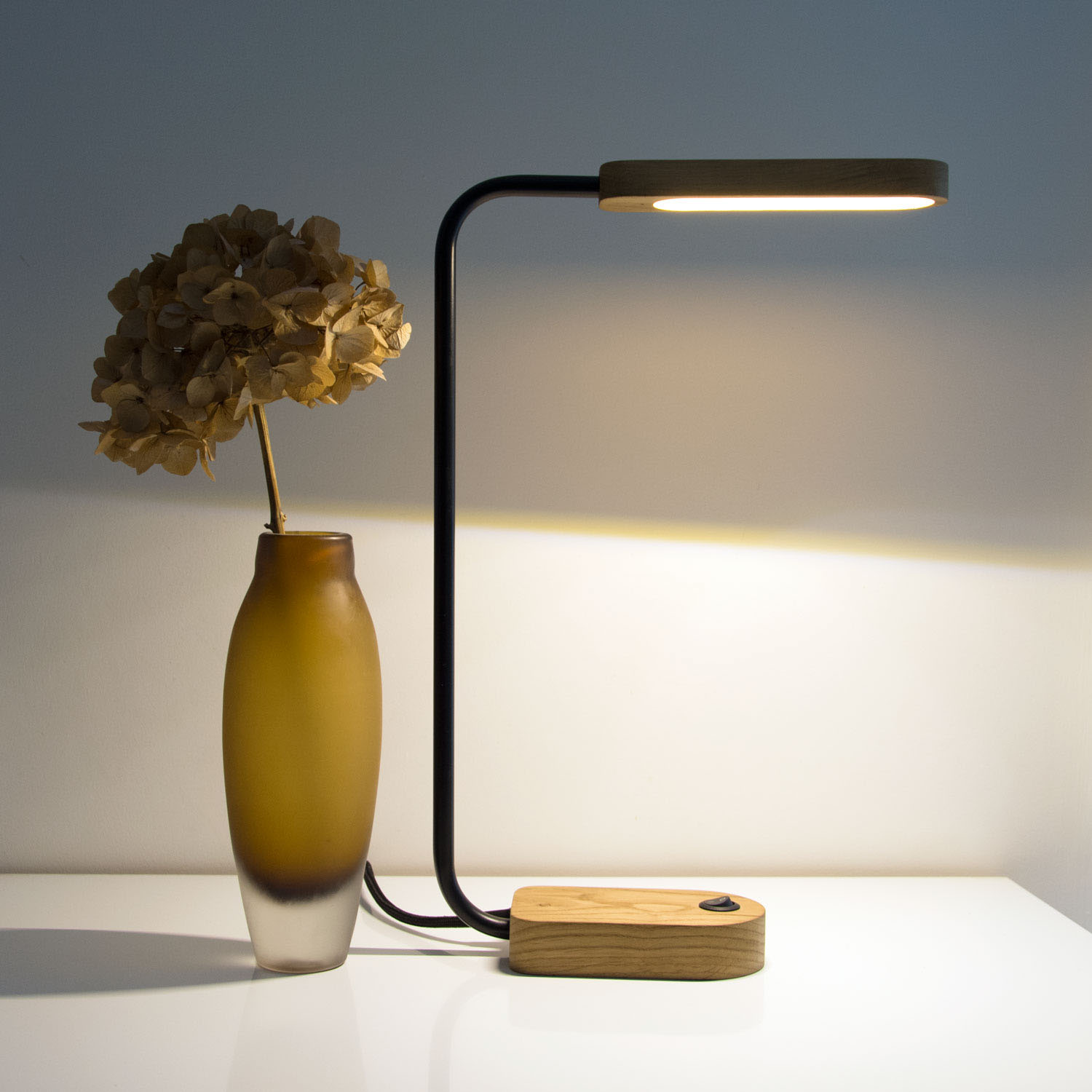 product design，Lamp design，woodiness，