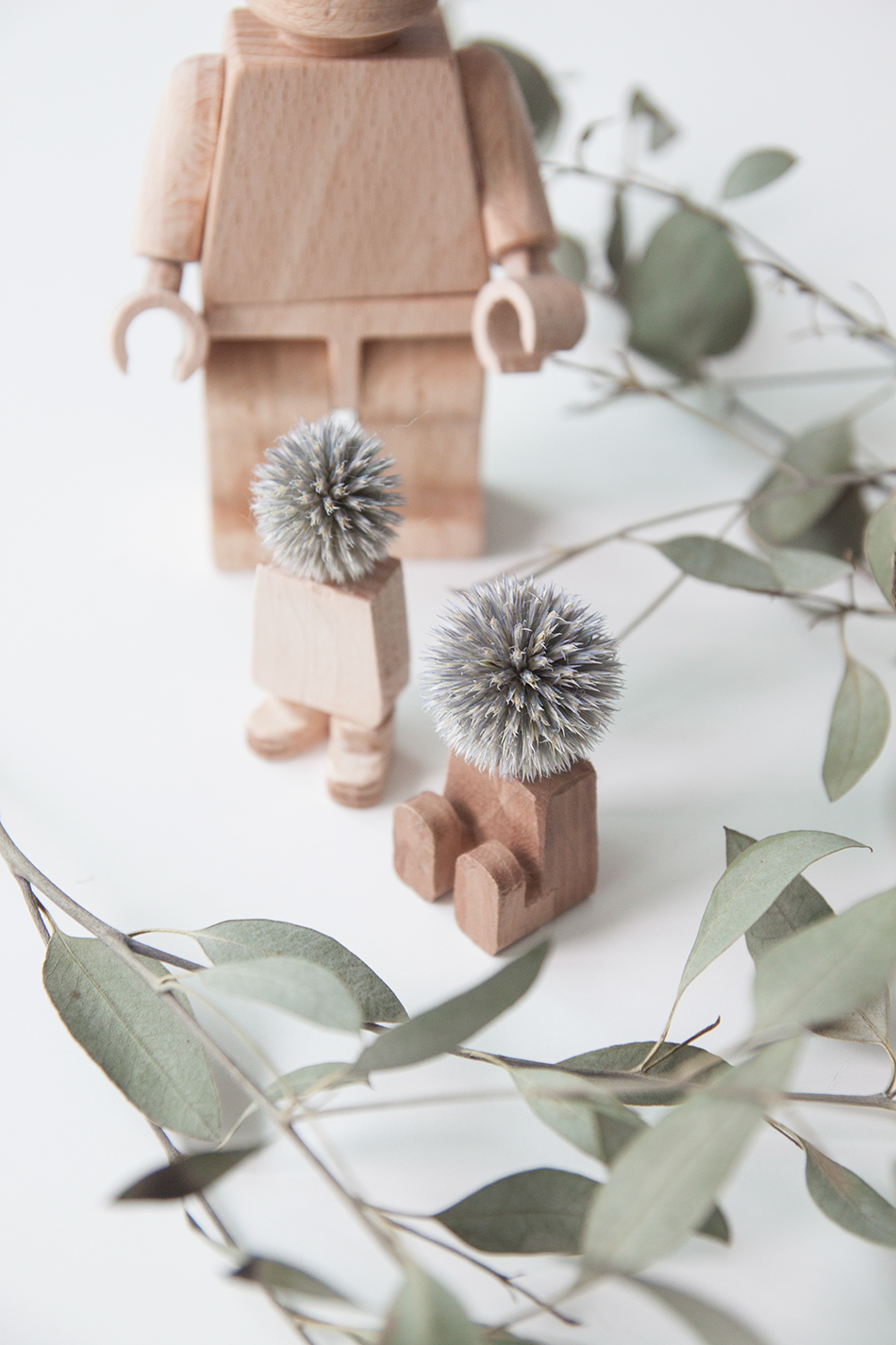 decorate，manual，woodiness，