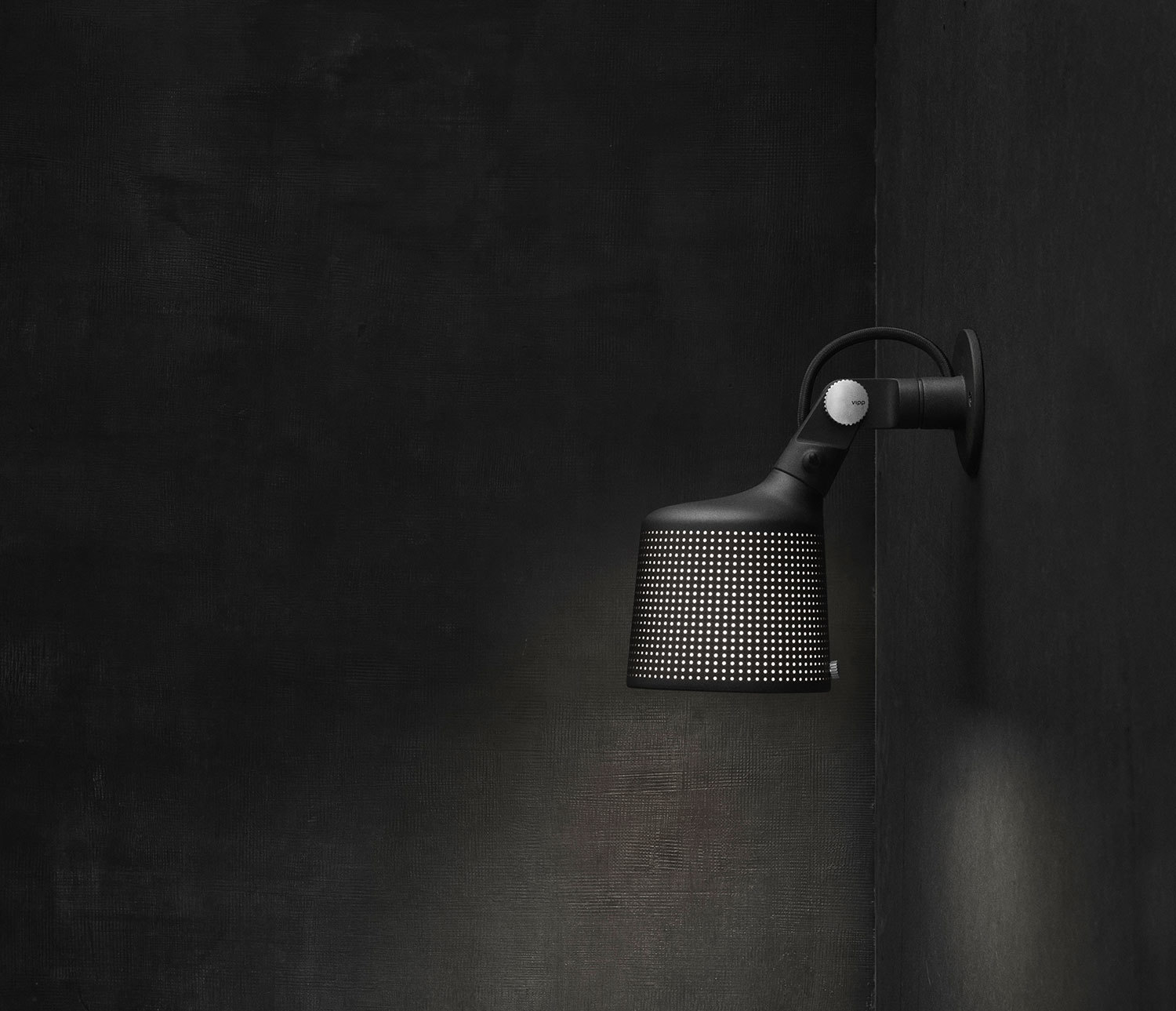 Home Furnishing，furniture，lamps and lanterns，Simplicity，black，Wall lamp，