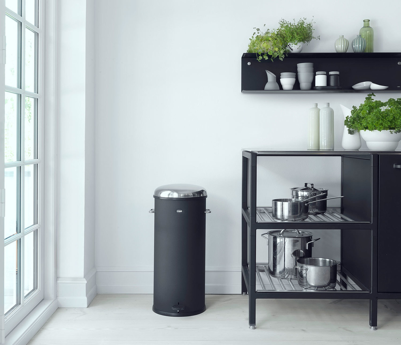 trash can，furniture，Home Furnishing，modern，Simplicity，