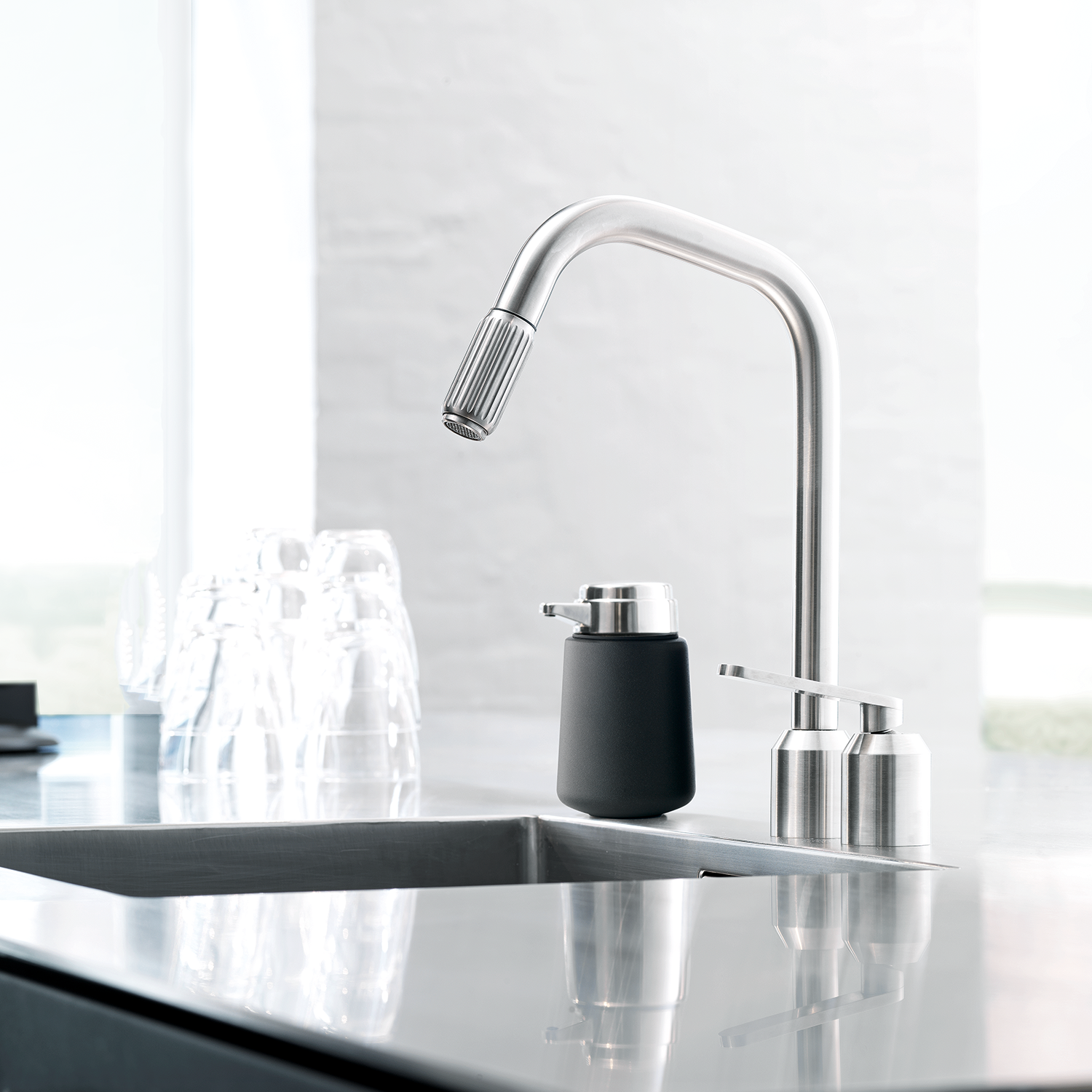 Wash and gargle，nursing，bathroom，Lavatory，Metal，Simplicity，