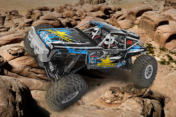 Forward and backward, left and right, four-wheel drive,，