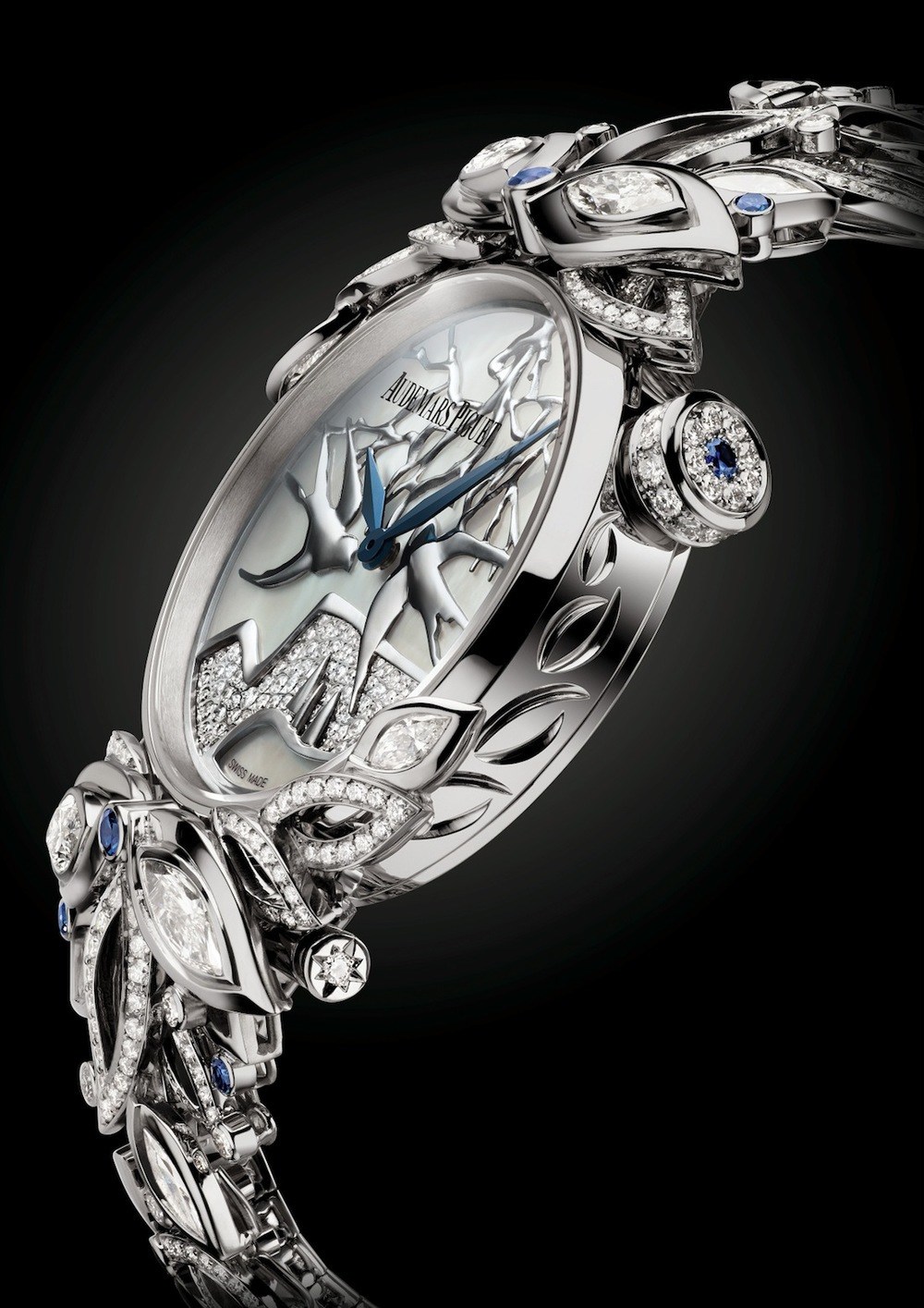 extravagant，Strong sense of decoration，Mechanical sense，product design，