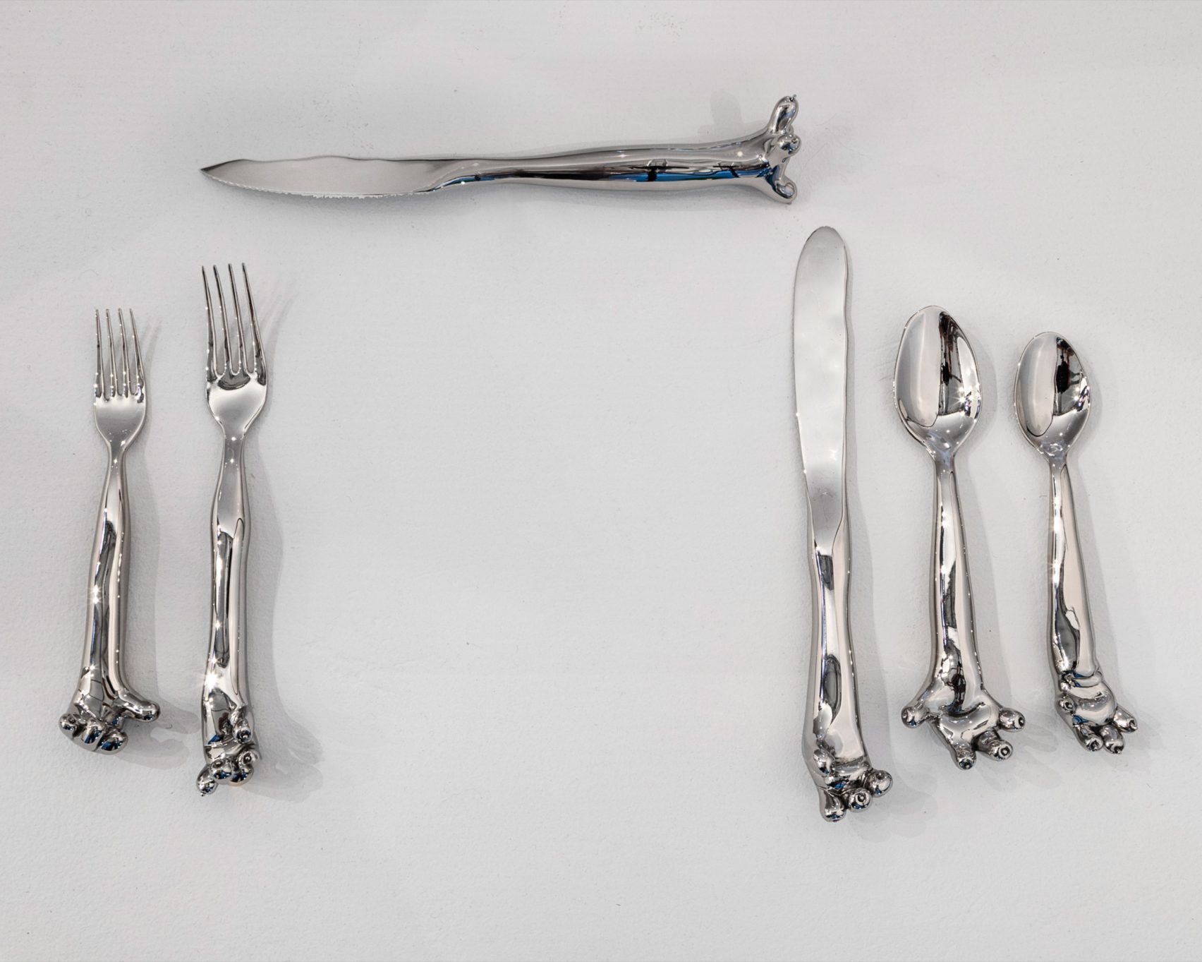animal，silver，tableware，kitchen，