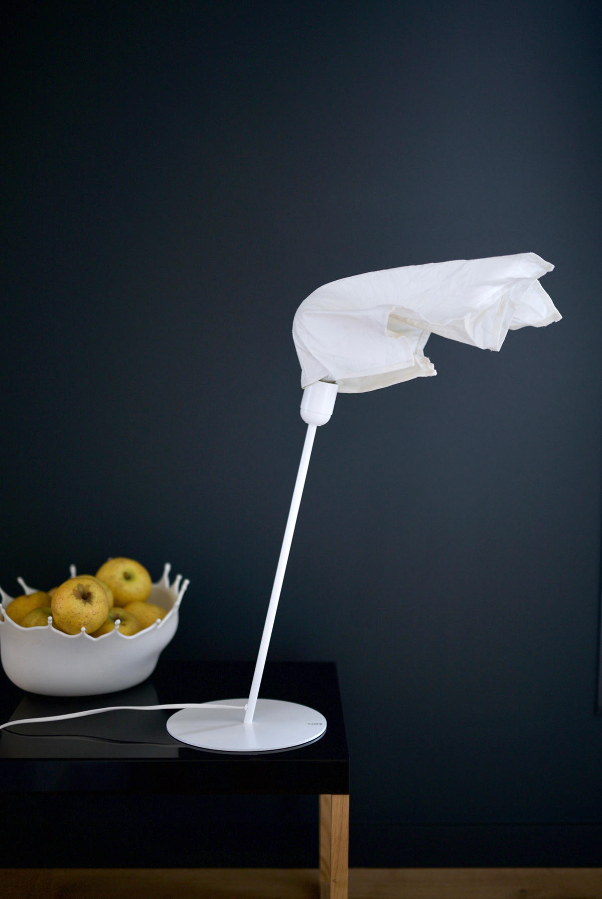 furniture，Floor lamp，Desk lamp，windy，