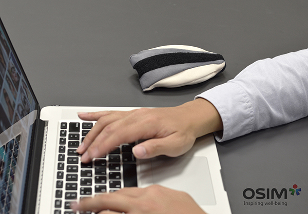 uknead，Arm massager，industrial design，product design，User experience，