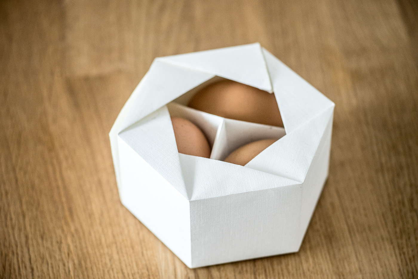 "Trinity"，egg，packing，