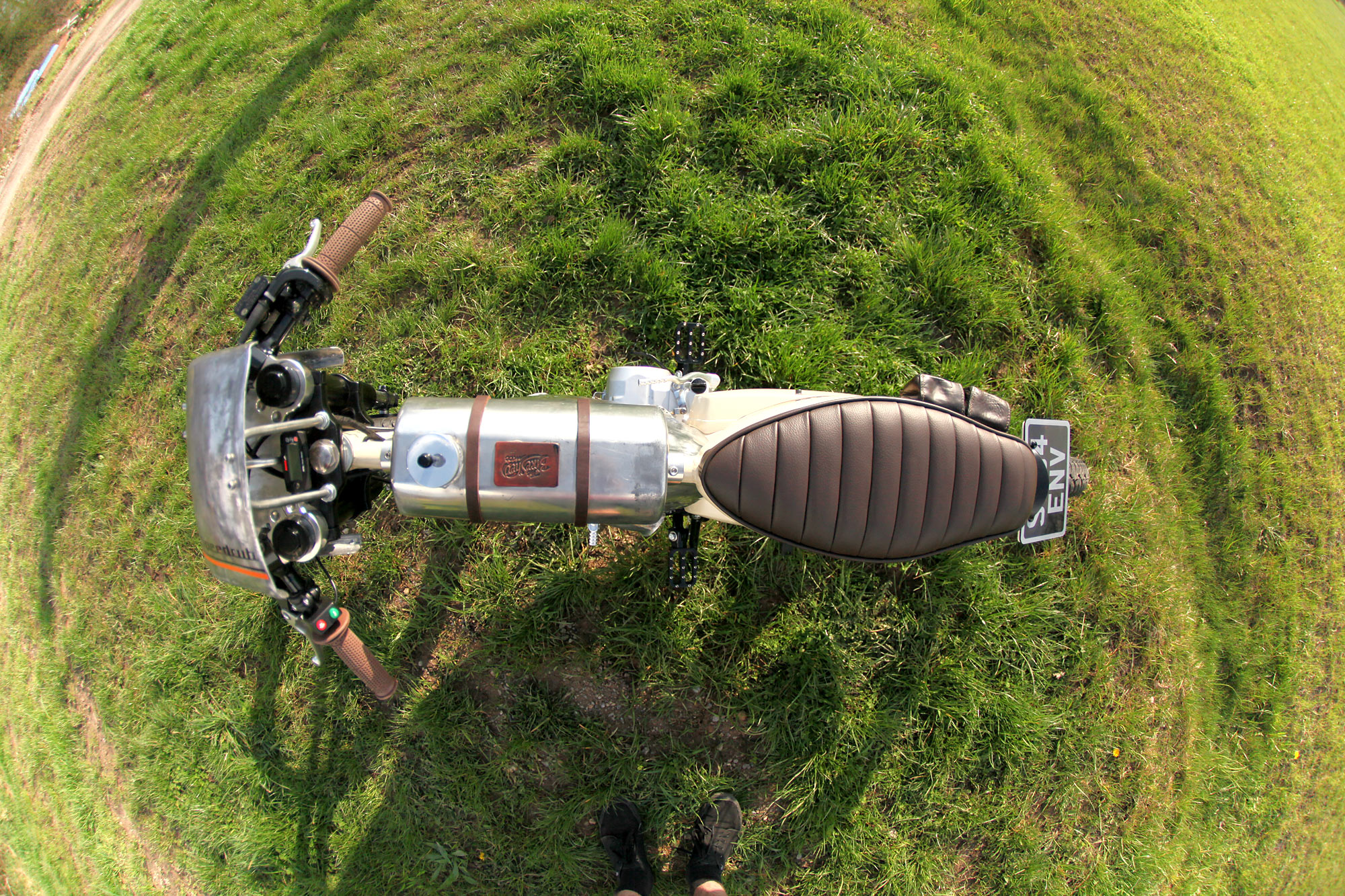 Change car，motorcycle，Honda，C90'Speedcub'，Pip Davidson，