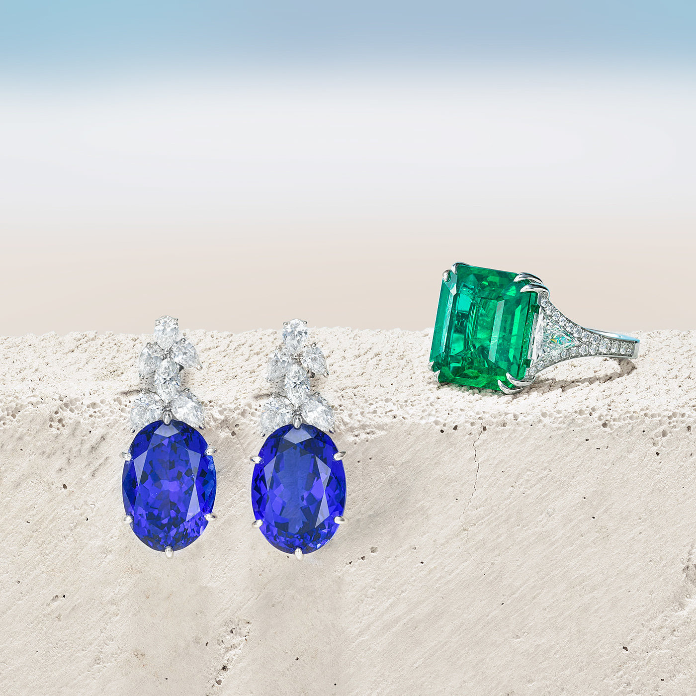 fashion，brand，jewelry，